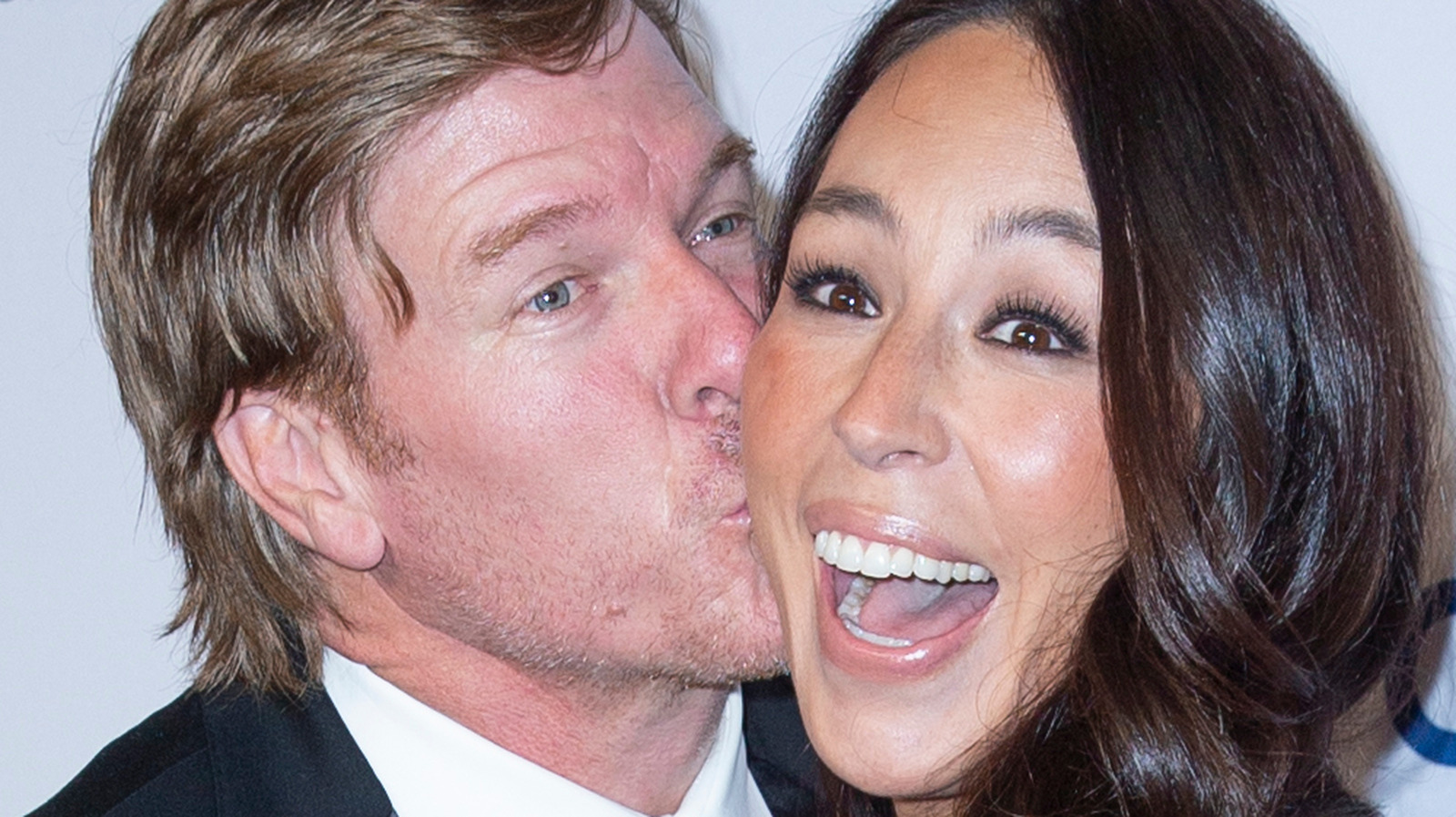 fixer-upper-behind-the-design-chip-and-joanna-gaines-reveal-secrets