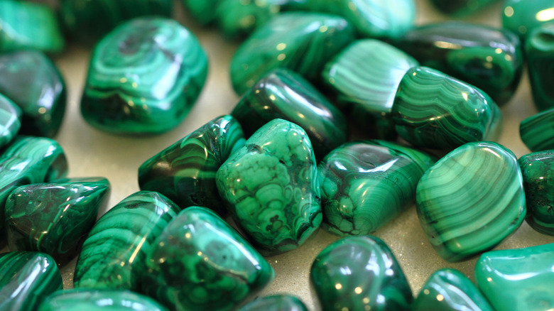 malachite stones