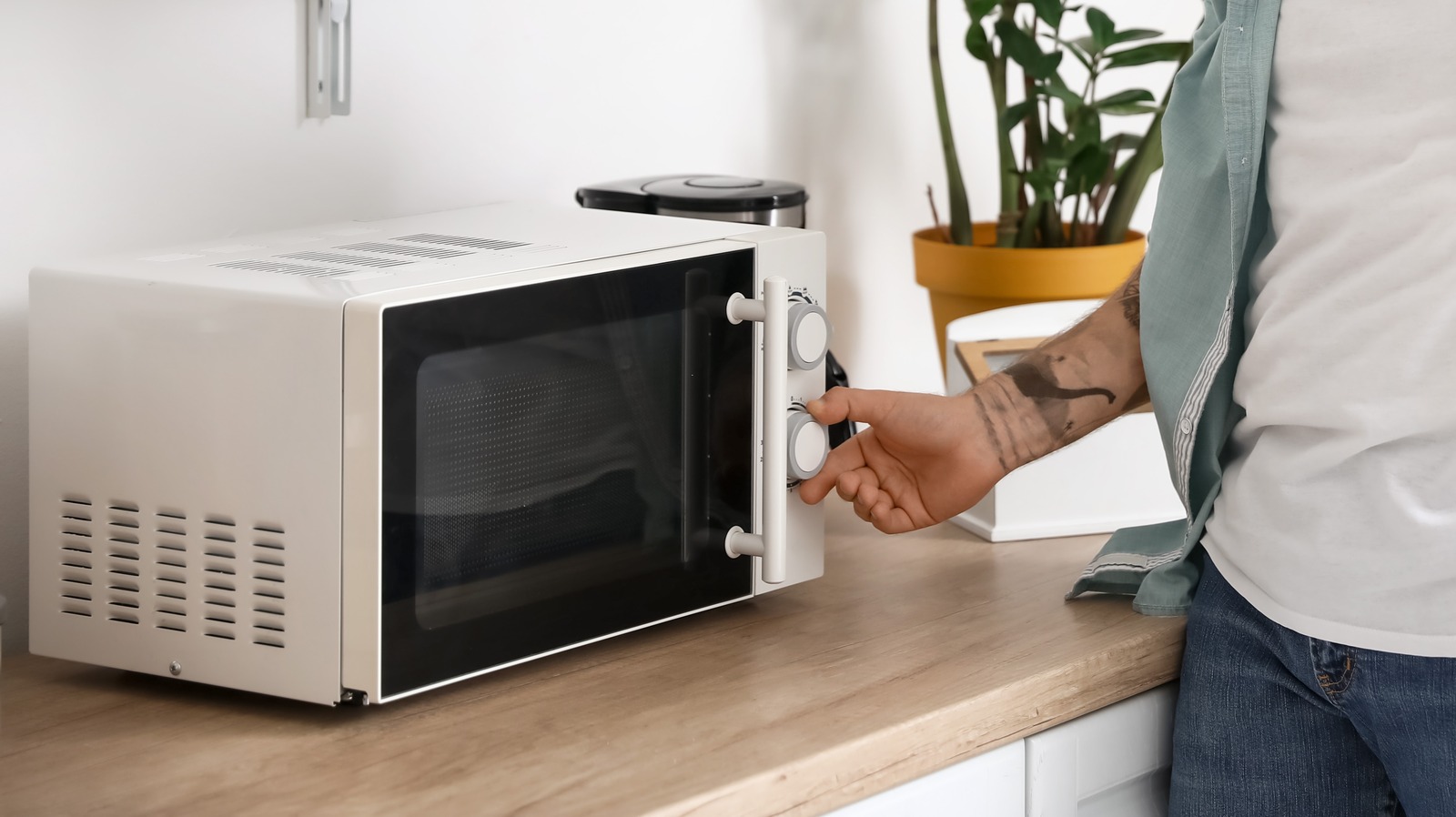 Where To Put Your Microwave, According To Feng Shui