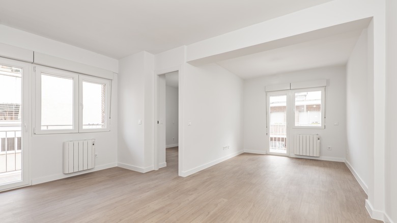 White boxing a room