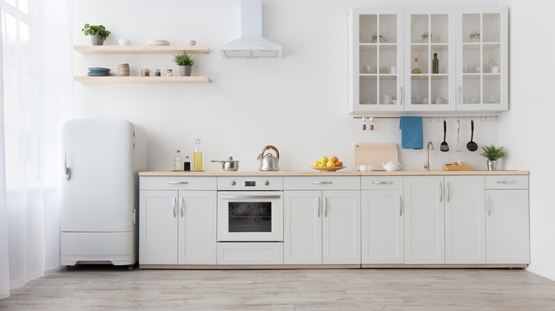 all white kitchen