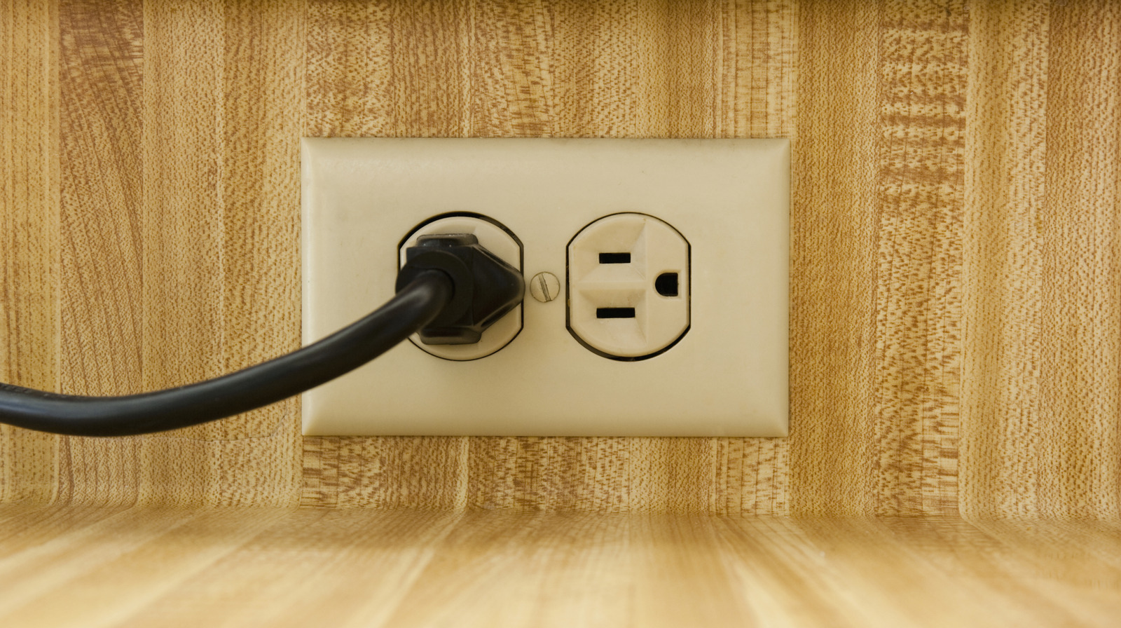 Why Are Some Outlets Horizontal? Here's What It Means