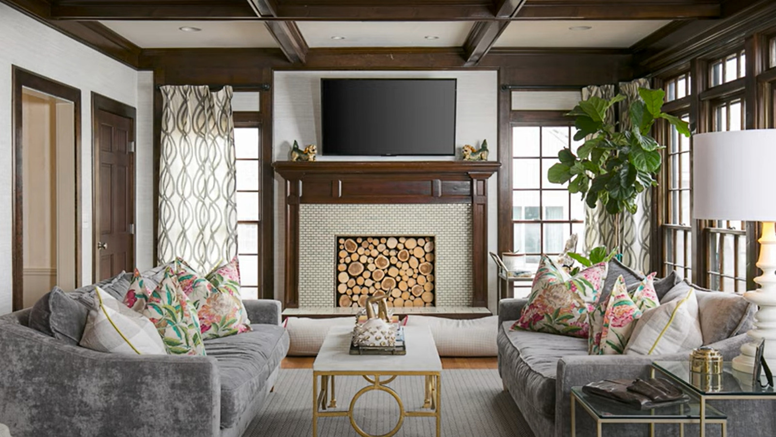 What's Wrong With Bargain Mansions, According To An Interior Designer