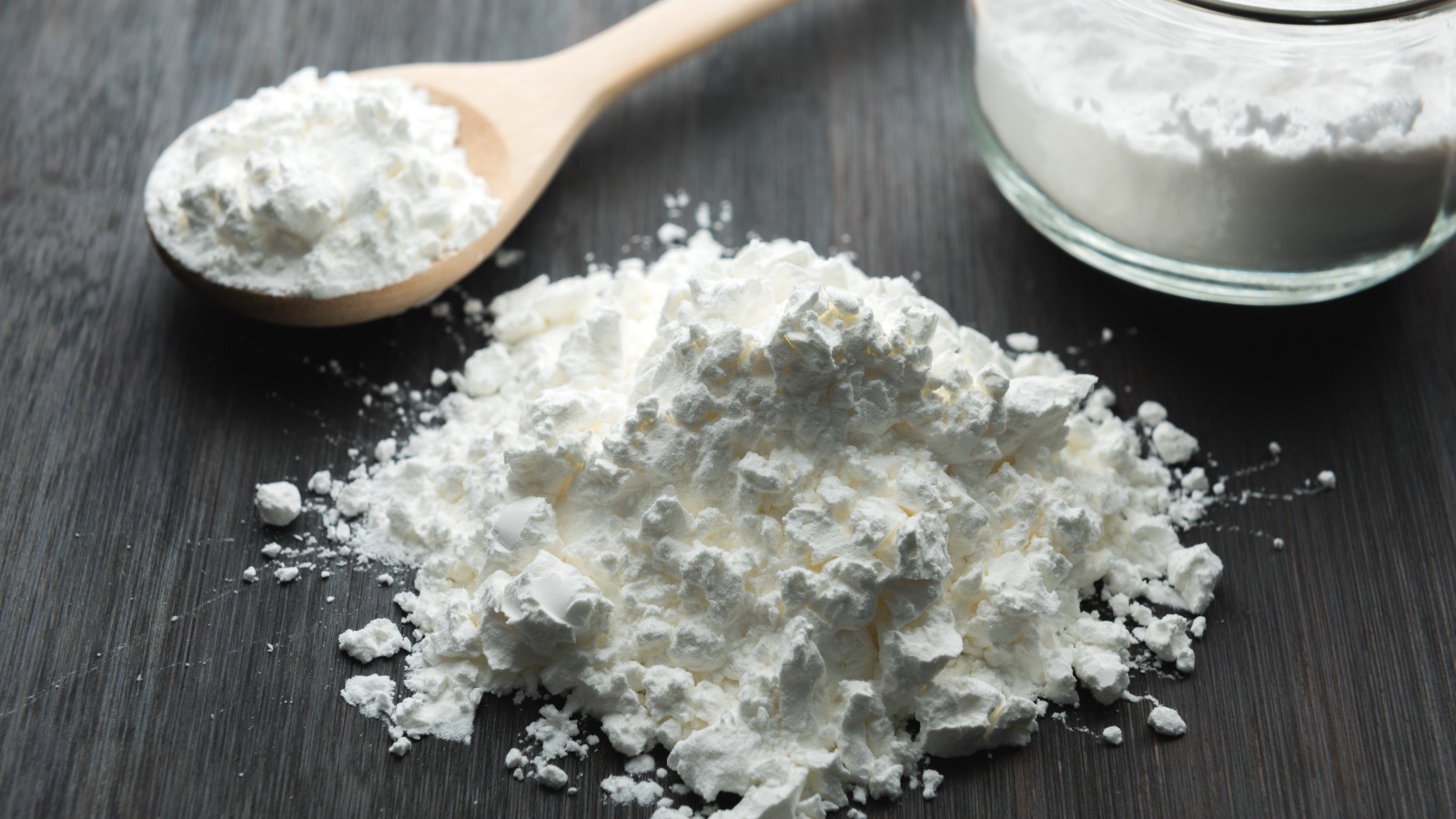 Why Do People Use Cornstarch To Fix Squeaky Floors And Does It Work?