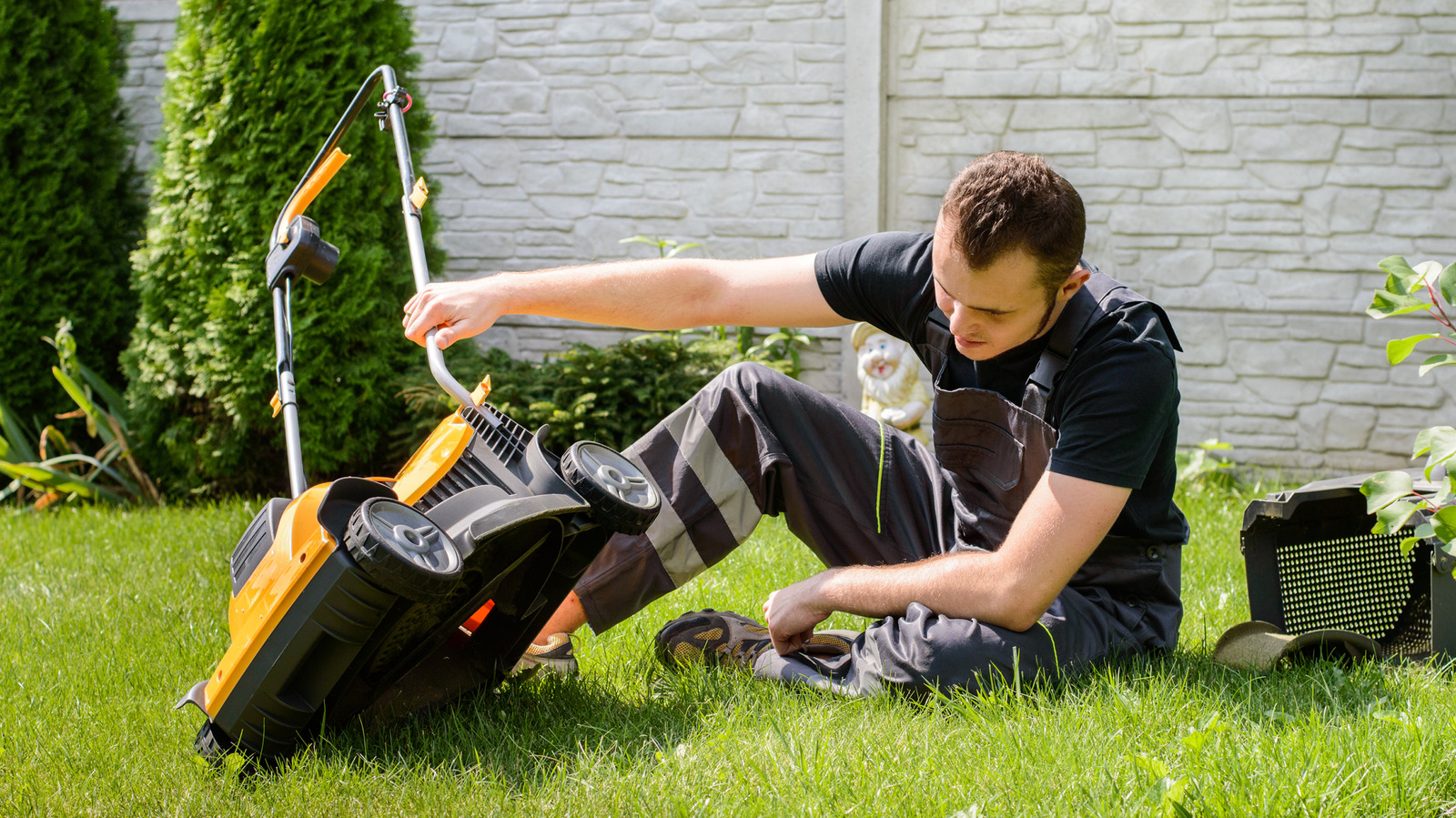 Why Does Your Lawn Mower Keep Getting Clogged?