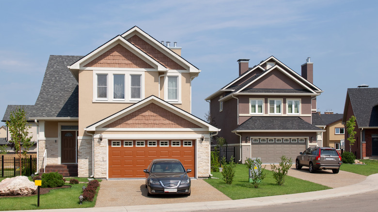 homes with front entry garages