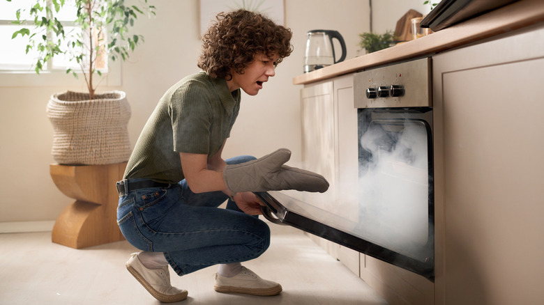 Smoke in oven