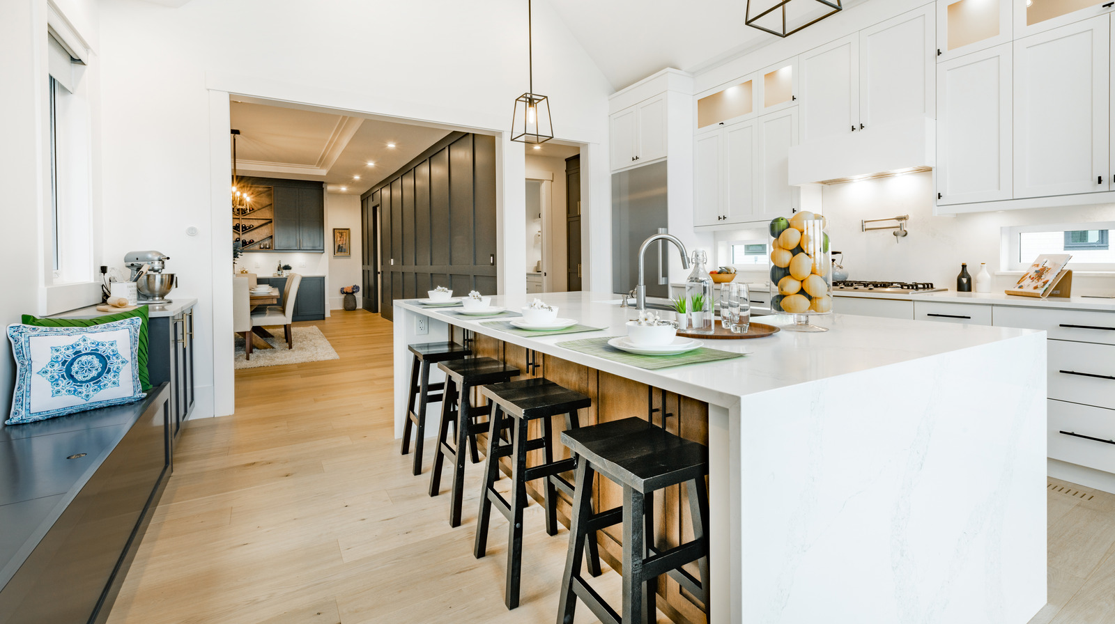 Why White Kitchens Will Always Be In Style House Digest TrendRadars