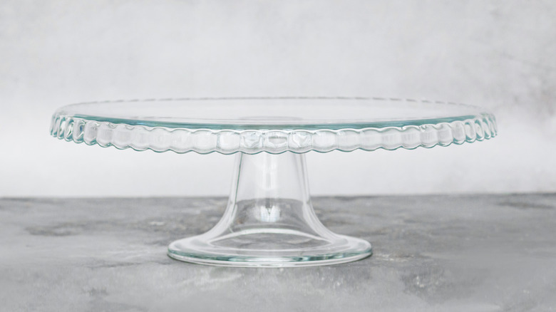 Glass cake stand 