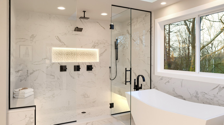 Gorgeous modern walk-in shower