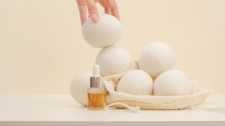 Dryer ball essential oil