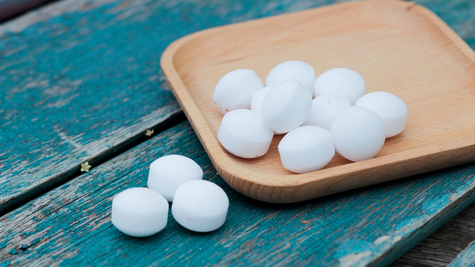 Is It Safe To Hang Mothballs From Bird Feeder To Keep Squirrels Away?