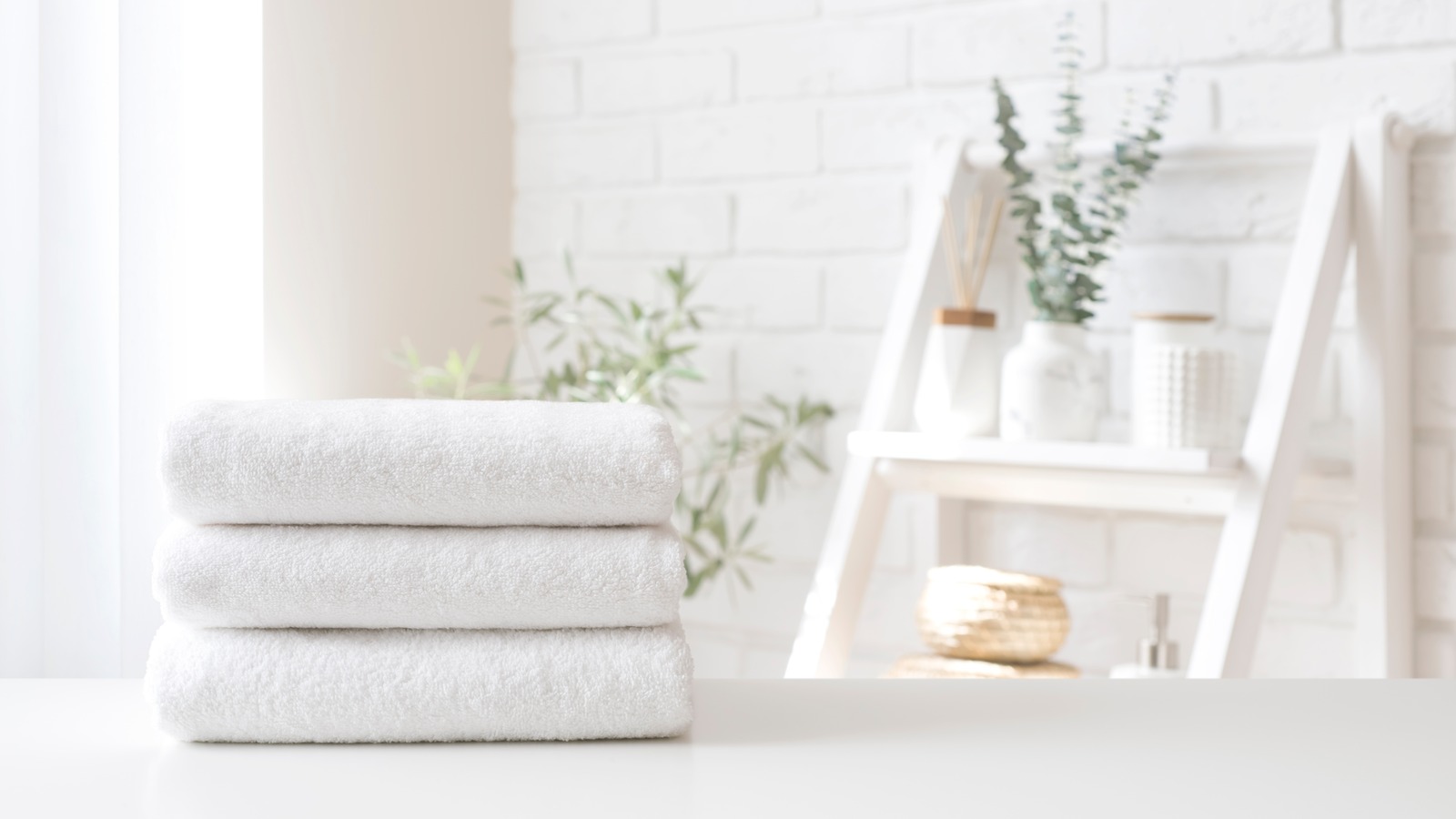 Discover Best Laundry Practices Before Bleaching Your Cotton Towels
