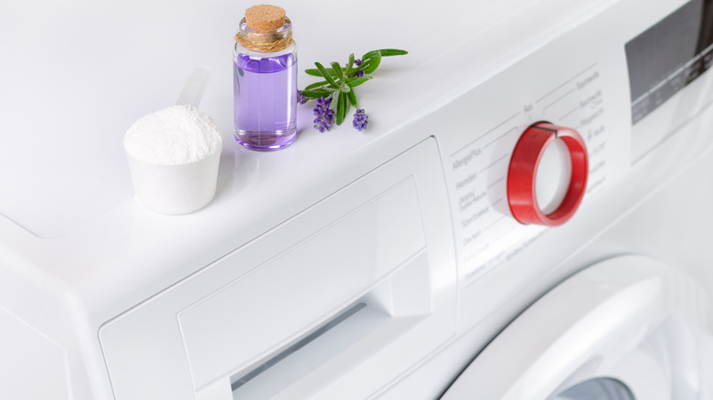 Essential oils and baking soda on washing machine