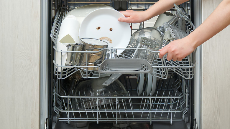 Grimy dish in dishwasher