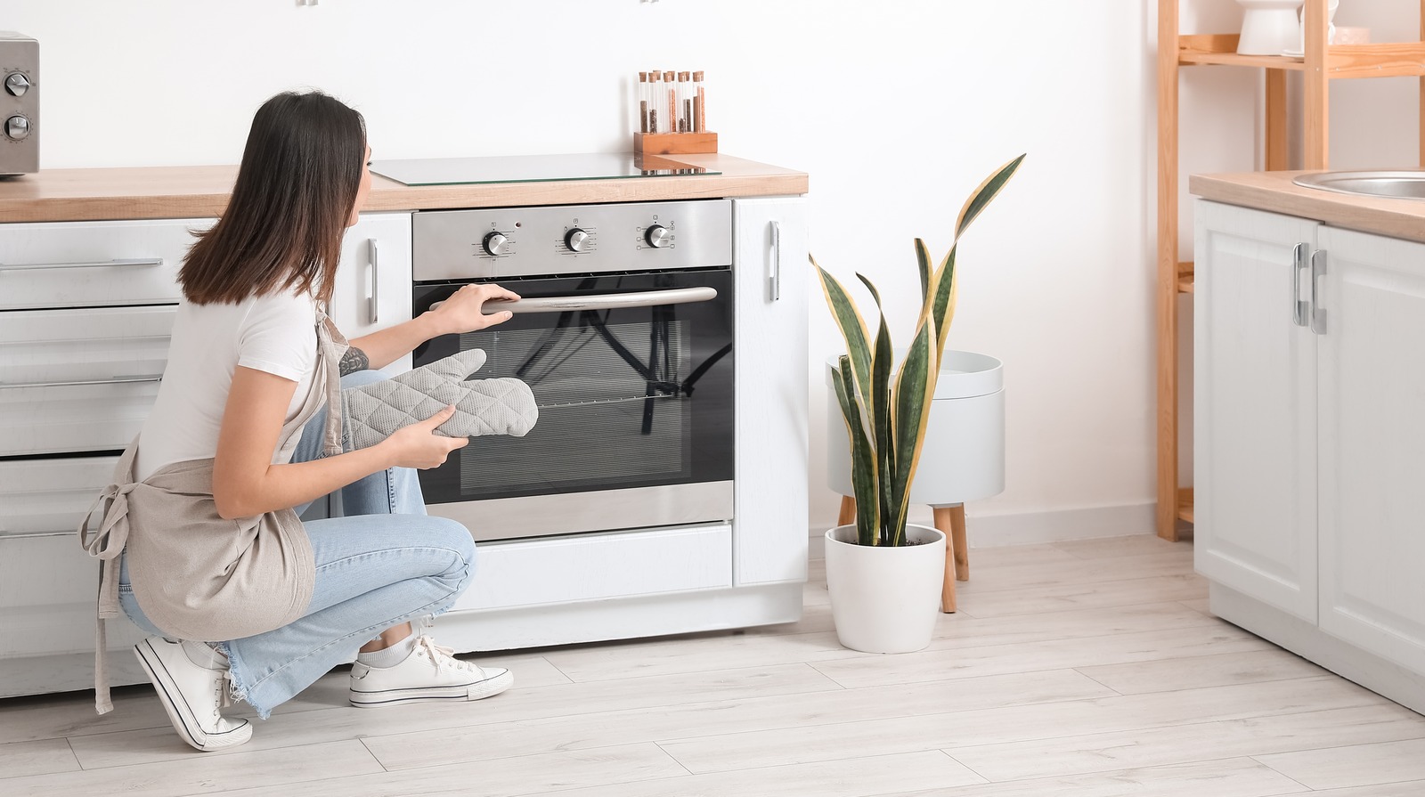 Why Your Oven Door Isn't Opening (& Simple Fixes To Try)
