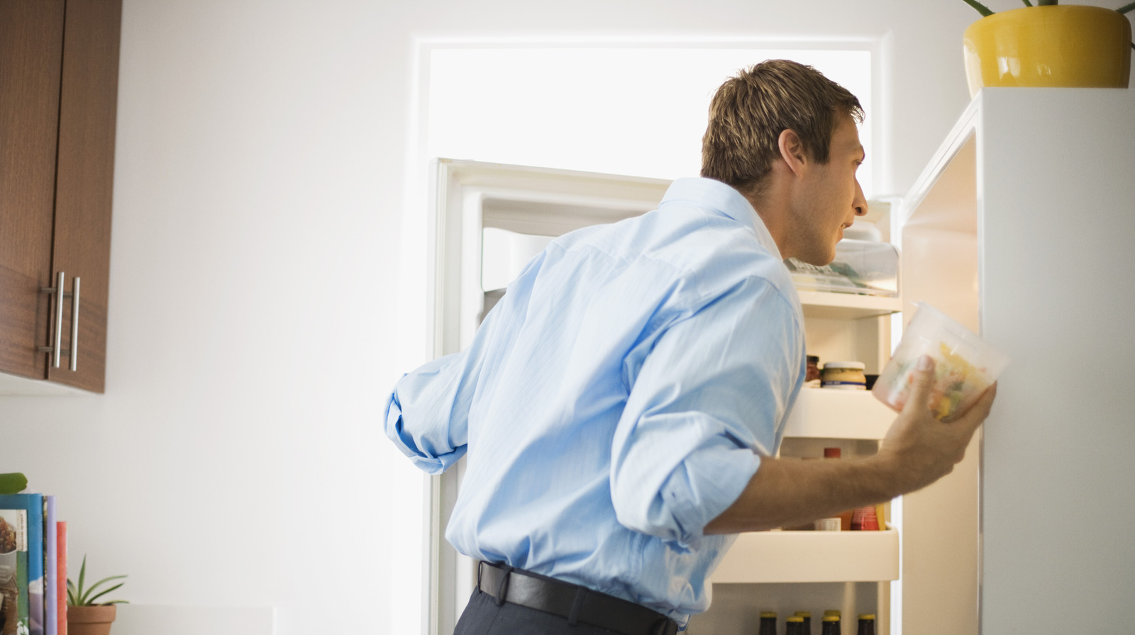 Why Your Refrigerator Isn't Cooling, According To An Expert