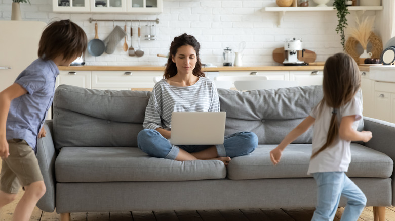 The Viral Couch-Cleaning Hack That Actually Works - How to Clean Your Couch