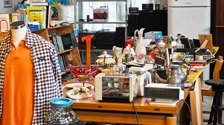 Items on tables in a thrift store
