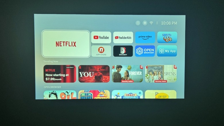 Yarber L2 Plus projector home screen showing apps