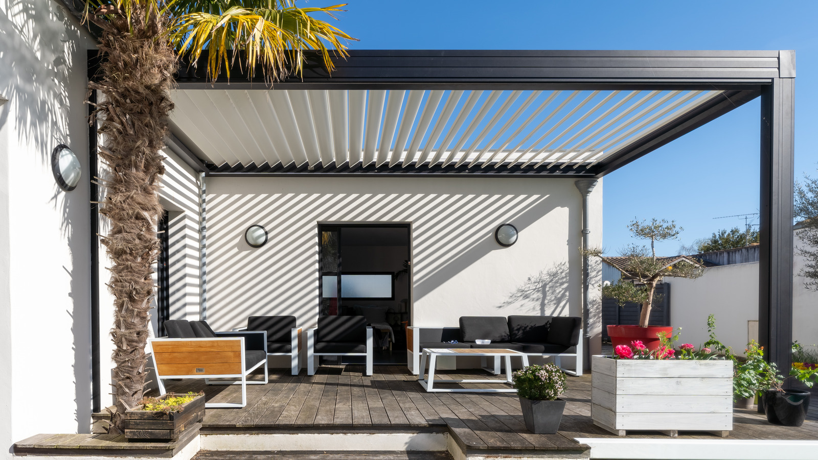 You Can Actually Rent Out Your House By The Hour Now