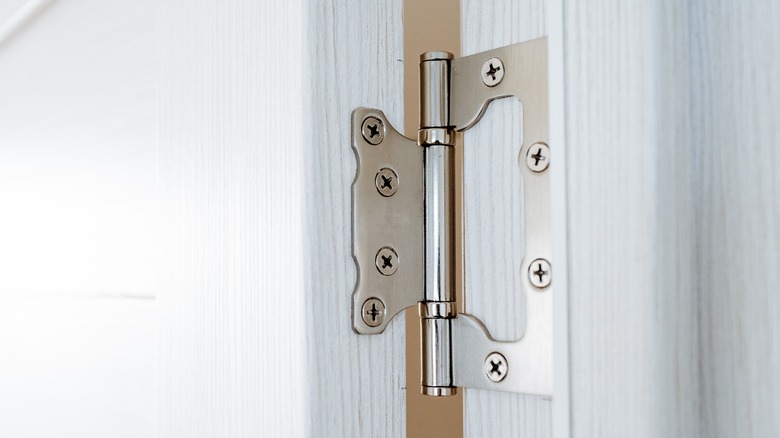 Door hinge