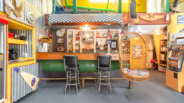 vintage Airbnb Danville bar area