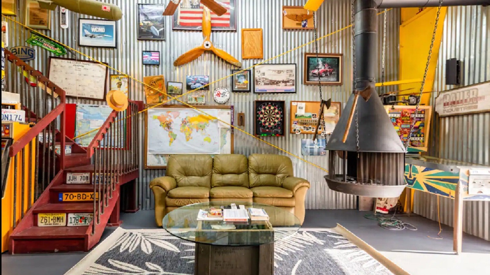you-can-stay-in-an-airbnb-in-florida-that-s-a-luxury-man-cave