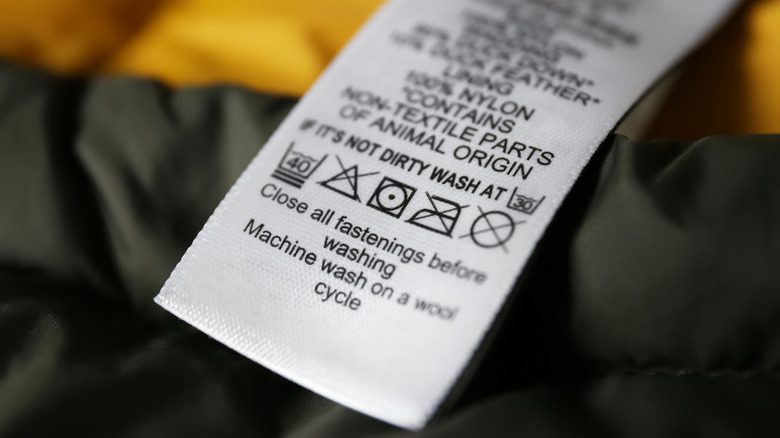 Laundry guide tag on clothing
