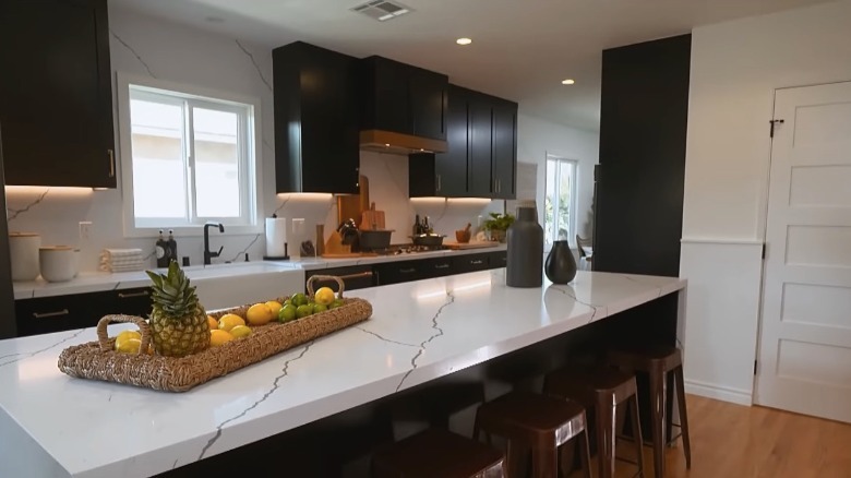 Black and white kitchen