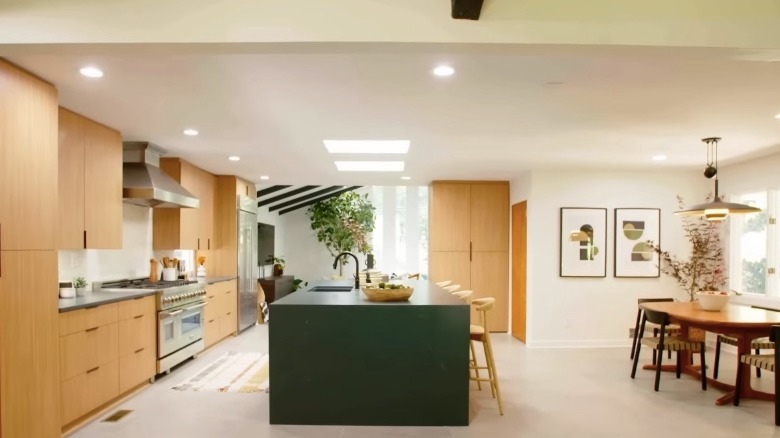 Spacious kitchen and dining area