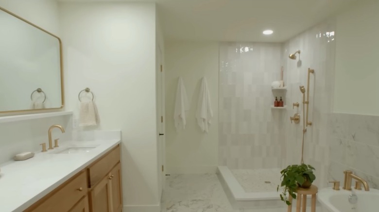 Bathroom with brass fixtures