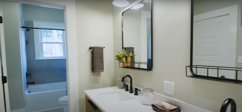 sleek contemporary bathroom