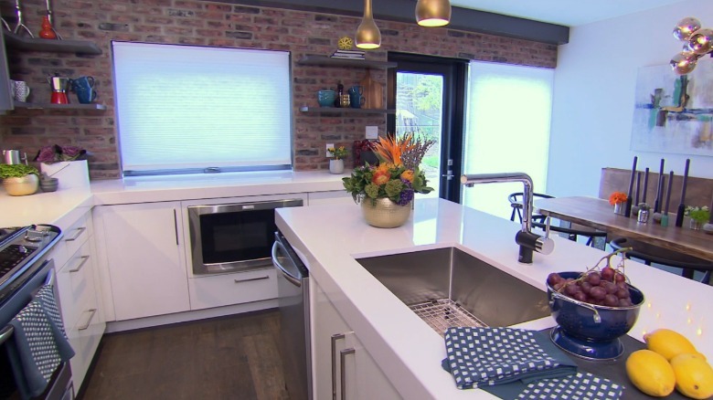 Bright and airy modern kitchen