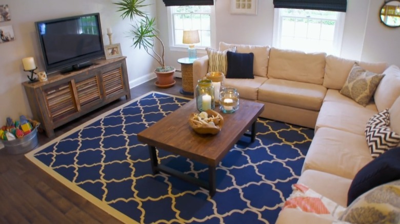 Nautical-themed living area on Property Brothers