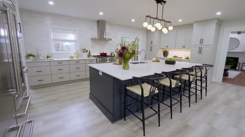 Modern kitchen with island